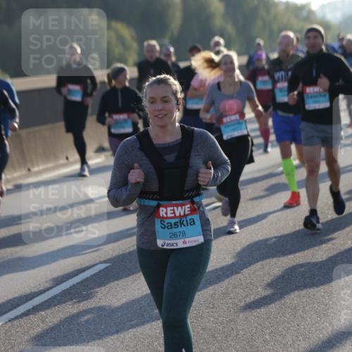 03.10.2025 - Köhlbrandbrückenlauf Jannik Wohlers http://msf.ph/oto/9053445 03.10.2025 09:19:55 Position 3 2678 meine-sportfotos.de