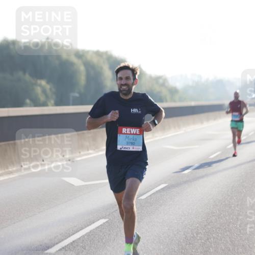 03.10.2025 - Köhlbrandbrückenlauf Jannik Wohlers http://msf.ph/oto/9053514 03.10.2025 09:10:51 Position 3 3760 meine-sportfotos.de