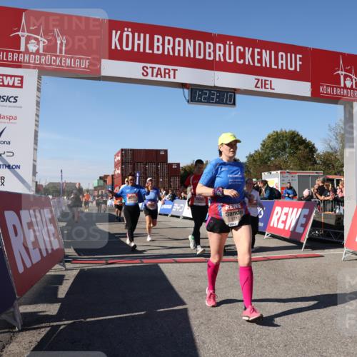 03.10.2025 - Köhlbrandbrückenlauf Lena Gebhardt http://msf.ph/oto/9053519 03.10.2025 13:23:10 Ziel 4339, 4350, 4553, 4904, 4905, 4964, 4987, 5076, 5573, 5712, 5716, 5812, 6070, 6071, 6652 meine-sportfotos.de