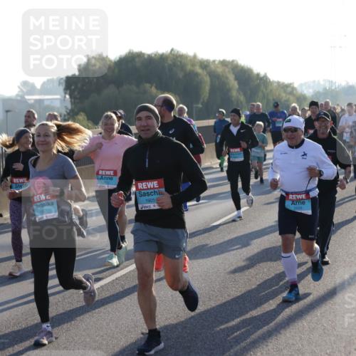 03.10.2025 - Köhlbrandbrückenlauf Jannik Wohlers http://msf.ph/oto/9053530 03.10.2025 09:19:57 Position 3 1672, 1907, 1905, 2929 meine-sportfotos.de