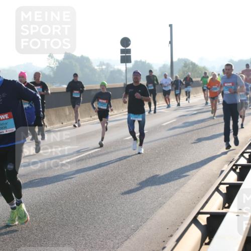 03.10.2025 - Köhlbrandbrückenlauf Lena Gebhardt http://msf.ph/oto/9053634 03.10.2025 09:16:10 Position 1 3836 meine-sportfotos.de