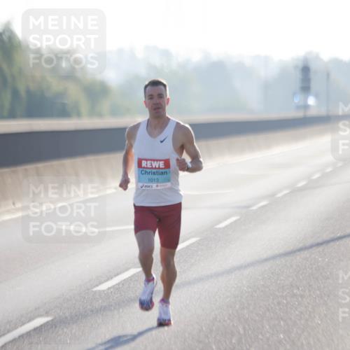 03.10.2025 - Köhlbrandbrückenlauf Jannik Wohlers http://msf.ph/oto/9053646 03.10.2025 09:10:56 Position 3 1013 meine-sportfotos.de