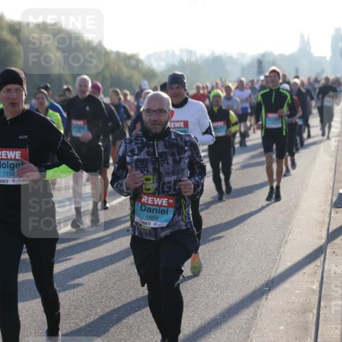 03.10.2025 - Köhlbrandbrückenlauf Jannik Wohlers http://msf.ph/oto/9053660 03.10.2025 09:20:00 Position 3 11922, 1669 meine-sportfotos.de