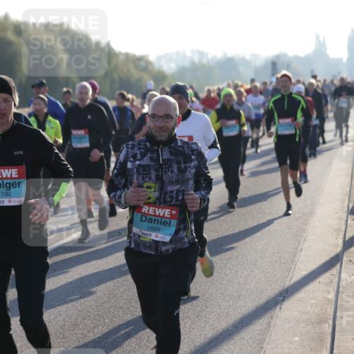 03.10.2025 - Köhlbrandbrückenlauf Jannik Wohlers http://msf.ph/oto/9053676 03.10.2025 09:20:00 Position 3 1192, 1669 meine-sportfotos.de