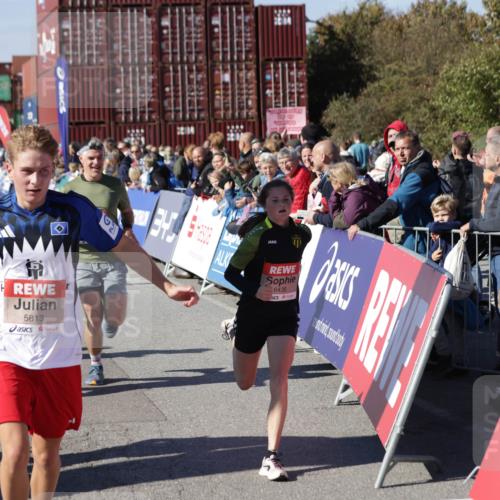 03.10.2025 - Köhlbrandbrückenlauf Jannik Wohlers http://msf.ph/oto/9053679 03.10.2025 13:09:35 Ziel 4134, 4212, 4262, 4298, 4358, 4365, 4614, 5352, 5803, 5813, 5907, 6379, 6438, 6481, 6667, 6803 meine-sportfotos.de