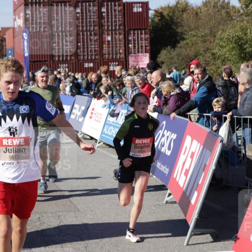 03.10.2025 - Köhlbrandbrückenlauf Jannik Wohlers http://msf.ph/oto/9053682 03.10.2025 13:09:35 Ziel 4134, 4212, 4262, 4298, 4358, 4365, 4614, 5352, 5803, 5813, 5907, 6379, 6438, 6481, 6667, 6803 meine-sportfotos.de