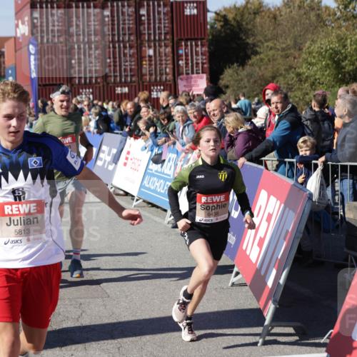 03.10.2025 - Köhlbrandbrückenlauf Jannik Wohlers http://msf.ph/oto/9053686 03.10.2025 13:09:35 Ziel 4134, 4212, 4262, 4298, 4358, 4365, 4614, 5352, 5803, 5813, 5907, 6379, 6438, 6481, 6667, 6803 meine-sportfotos.de