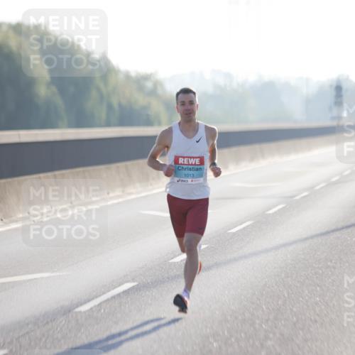 03.10.2025 - Köhlbrandbrückenlauf Jannik Wohlers http://msf.ph/oto/9053697 03.10.2025 09:10:57 Position 3 1013 meine-sportfotos.de