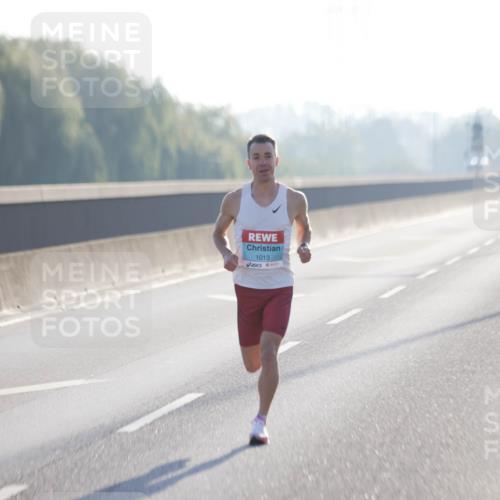 03.10.2025 - Köhlbrandbrückenlauf Jannik Wohlers http://msf.ph/oto/9053699 03.10.2025 09:10:57 Position 3 1013 meine-sportfotos.de