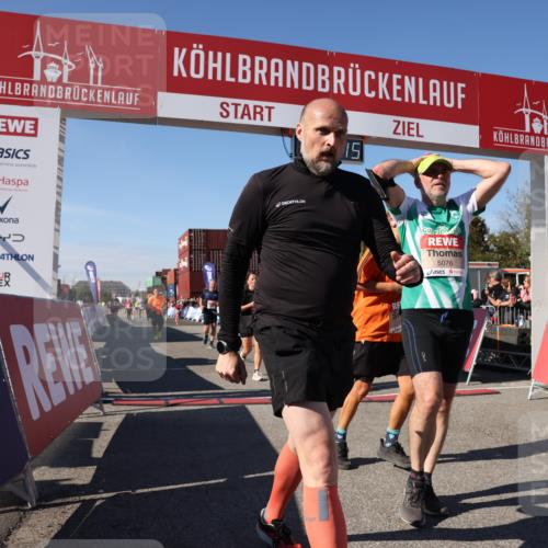 03.10.2025 - Köhlbrandbrückenlauf Lena Gebhardt http://msf.ph/oto/9053707 03.10.2025 13:23:15 Ziel 4339, 4553, 4904, 4905, 4911, 4987, 5076, 5573, 5712, 5716, 6070, 6071, 6277, 6618, 6619, 6652, 6653 meine-sportfotos.de