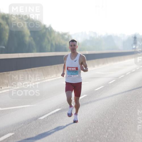 03.10.2025 - Köhlbrandbrückenlauf Jannik Wohlers http://msf.ph/oto/9053708 03.10.2025 09:10:57 Position 3 1013 meine-sportfotos.de