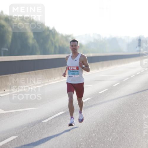 03.10.2025 - Köhlbrandbrückenlauf Jannik Wohlers http://msf.ph/oto/9053713 03.10.2025 09:10:57 Position 3 1013 meine-sportfotos.de