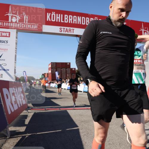 03.10.2025 - Köhlbrandbrückenlauf Lena Gebhardt http://msf.ph/oto/9053714 03.10.2025 13:23:16 Ziel 4339, 4553, 4904, 4905, 4911, 5076, 5573, 5712, 5716, 6071, 6277, 6618, 6619, 6652, 6653 meine-sportfotos.de