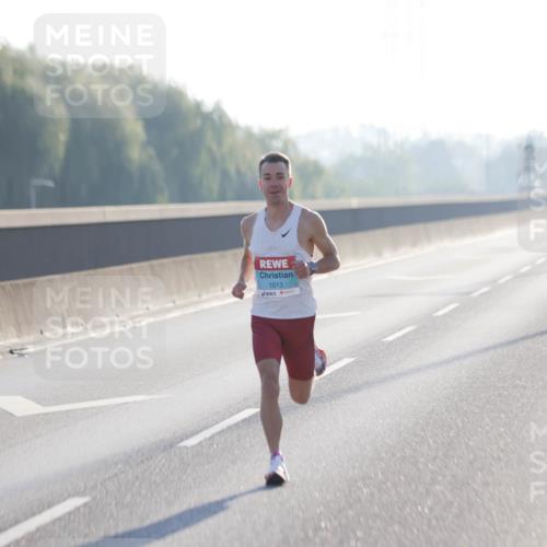03.10.2025 - Köhlbrandbrückenlauf Jannik Wohlers http://msf.ph/oto/9053720 03.10.2025 09:10:57 Position 3 1013 meine-sportfotos.de