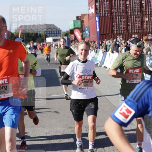 03.10.2025 - Köhlbrandbrückenlauf Jannik Wohlers http://msf.ph/oto/9053722 03.10.2025 13:09:36 Ziel 4212, 4262, 4298, 4358, 4365, 4502, 4614, 5803, 5813, 5907, 6379, 6438, 6481, 6667, 6803 meine-sportfotos.de