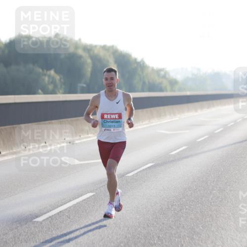 03.10.2025 - Köhlbrandbrückenlauf Jannik Wohlers http://msf.ph/oto/9053740 03.10.2025 09:10:58 Position 3 1013 meine-sportfotos.de