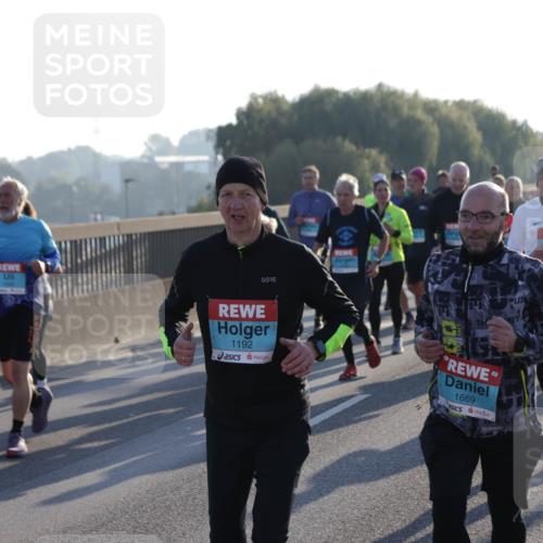 03.10.2025 - Köhlbrandbrückenlauf Jannik Wohlers http://msf.ph/oto/9053742 03.10.2025 09:20:01 Position 3 1192, 1669, 1947 meine-sportfotos.de