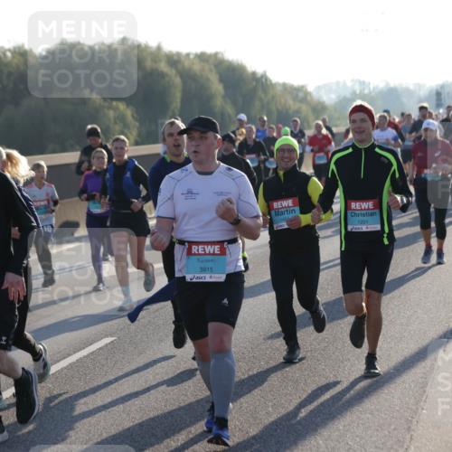 03.10.2025 - Köhlbrandbrückenlauf Jannik Wohlers http://msf.ph/oto/9053849 03.10.2025 09:20:04 Position 3 1848, 10, 3815, 1464, 1201 meine-sportfotos.de