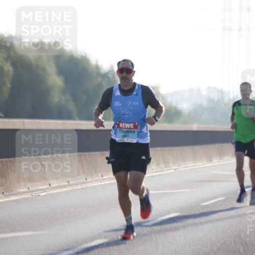 03.10.2025 - Köhlbrandbrückenlauf Jannik Wohlers http://msf.ph/oto/9053860 03.10.2025 09:11:30 Position 3 1041 meine-sportfotos.de