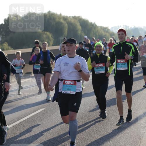 03.10.2025 - Köhlbrandbrückenlauf Jannik Wohlers http://msf.ph/oto/9053867 03.10.2025 09:20:04 Position 3 1848, 10, 3815, 1464, 1201 meine-sportfotos.de