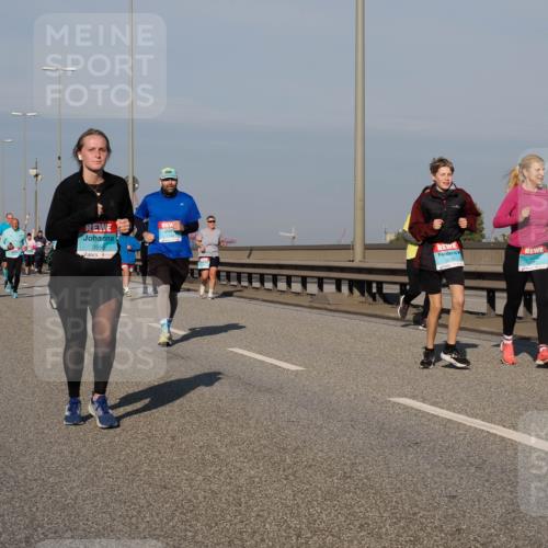 03.10.2025 - Köhlbrandbrückenlauf Fabian Wolf http://msf.ph/oto/9053914 03.10.2025 10:02:31 Position 3 3555 meine-sportfotos.de