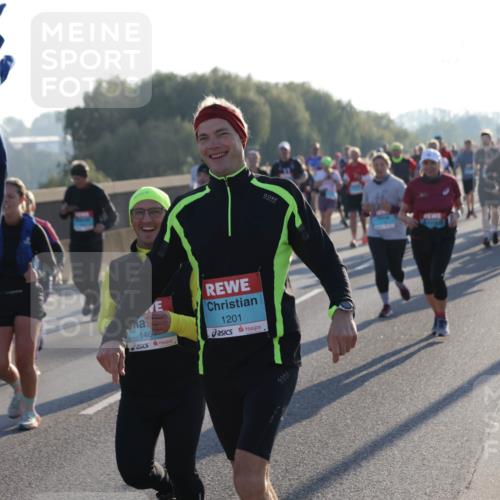 03.10.2025 - Köhlbrandbrückenlauf Jannik Wohlers http://msf.ph/oto/9053982 03.10.2025 09:20:05 Position 3 1558, 1464, 1201 meine-sportfotos.de