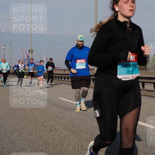 03.10.2025 - Köhlbrandbrückenlauf Fabian Wolf http://msf.ph/oto/9054035 03.10.2025 10:02:33 Position 3 2142, 3555, 1663 meine-sportfotos.de