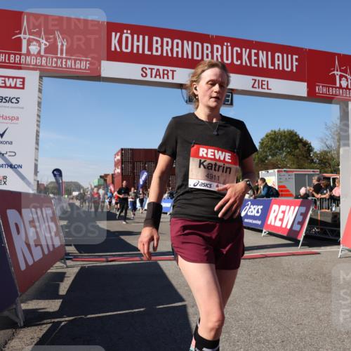 03.10.2025 - Köhlbrandbrückenlauf Lena Gebhardt http://msf.ph/oto/9054056 03.10.2025 13:23:24 Ziel 4450, 4477, 4719, 4887, 4892, 4911, 5003, 5114, 6277, 6291, 6337, 6338, 6378, 6618, 6619, 6652, 6653 meine-sportfotos.de