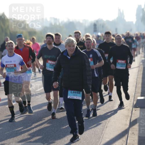 03.10.2025 - Köhlbrandbrückenlauf Jannik Wohlers http://msf.ph/oto/9054062 03.10.2025 09:20:08 Position 3 1372 meine-sportfotos.de