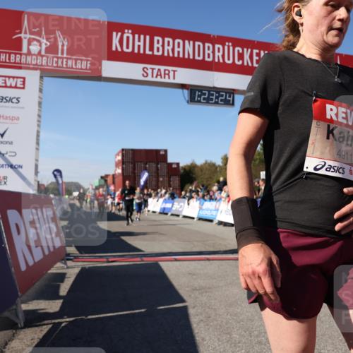 03.10.2025 - Köhlbrandbrückenlauf Lena Gebhardt http://msf.ph/oto/9054064 03.10.2025 13:23:24 Ziel 4450, 4477, 4719, 4887, 4892, 4911, 5003, 5114, 6277, 6291, 6337, 6338, 6378, 6618, 6619, 6652, 6653 meine-sportfotos.de