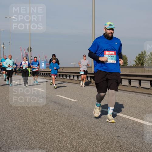 03.10.2025 - Köhlbrandbrückenlauf Fabian Wolf http://msf.ph/oto/9054074 03.10.2025 10:02:34 Position 3 3, 2142 meine-sportfotos.de