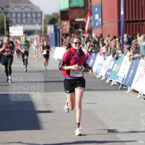 03.10.2025 - Köhlbrandbrückenlauf Jannik Wohlers http://msf.ph/oto/9054080 03.10.2025 13:09:44 Ziel 4262, 4358, 4365, 4502, 4614, 5803, 5813, 5907, 5941, 6308, 6379, 6438, 6659, 6803 meine-sportfotos.de