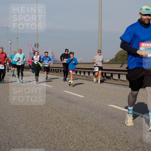 03.10.2025 - Köhlbrandbrückenlauf Fabian Wolf http://msf.ph/oto/9054100 03.10.2025 10:02:35 Position 3 42 meine-sportfotos.de