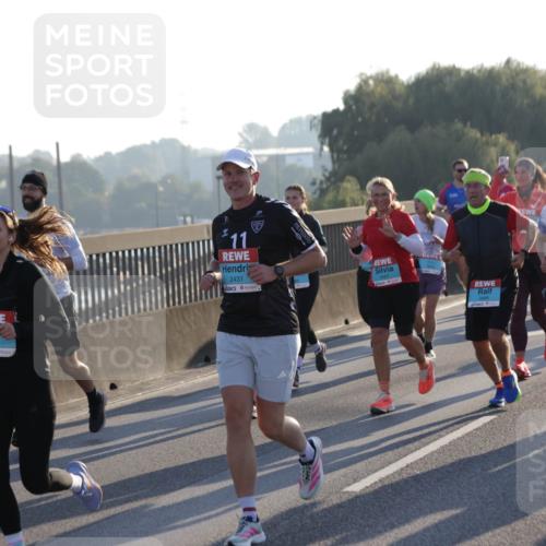 03.10.2025 - Köhlbrandbrückenlauf Jannik Wohlers http://msf.ph/oto/9054126 03.10.2025 09:20:10 Position 3 1829, 11, 2431, 3049 meine-sportfotos.de