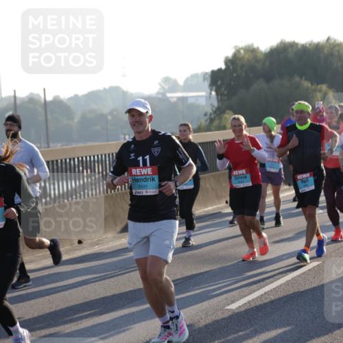 03.10.2025 - Köhlbrandbrückenlauf Jannik Wohlers http://msf.ph/oto/9054139 03.10.2025 09:20:10 Position 3 1829, 11, 2431, 304 meine-sportfotos.de
