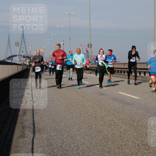 03.10.2025 - Köhlbrandbrückenlauf Fabian Wolf http://msf.ph/oto/9054160 03.10.2025 10:02:36 Position 3  meine-sportfotos.de