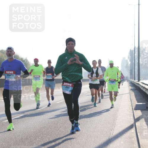 03.10.2025 - Köhlbrandbrückenlauf Jannik Wohlers http://msf.ph/oto/9054188 03.10.2025 09:11:54 Position 3 1057, 1187 meine-sportfotos.de