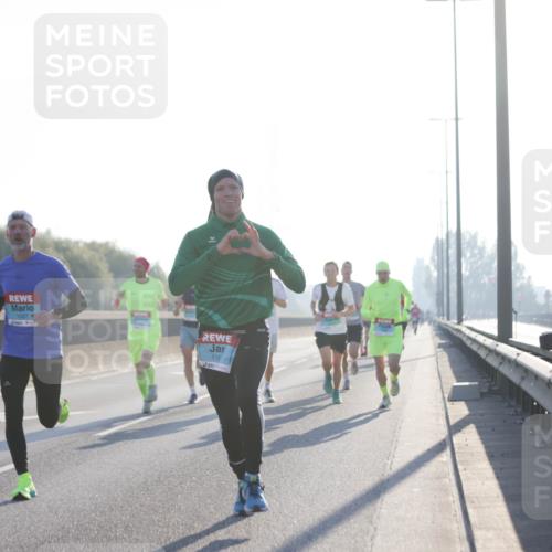 03.10.2025 - Köhlbrandbrückenlauf Jannik Wohlers http://msf.ph/oto/9054201 03.10.2025 09:11:55 Position 3 118 meine-sportfotos.de