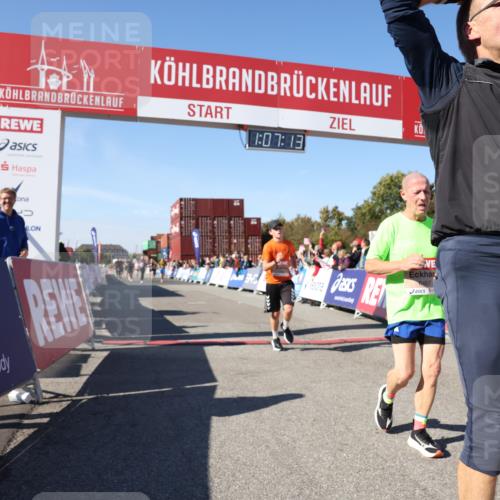 03.10.2025 - Köhlbrandbrückenlauf Lena Gebhardt http://msf.ph/oto/9054229 03.10.2025 13:07:14 Ziel 4444, 4649, 4804, 6065, 6302, 6427, 6467, 6822 meine-sportfotos.de