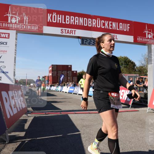 03.10.2025 - Köhlbrandbrückenlauf Lena Gebhardt http://msf.ph/oto/9054294 03.10.2025 13:23:34 Ziel 4450, 4477, 4719, 4752, 4887, 4892, 5003, 5114, 5653, 6291, 6337, 6338, 6378 meine-sportfotos.de