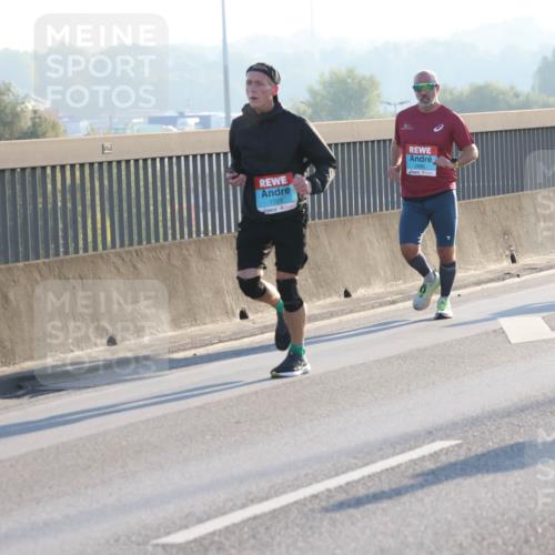 03.10.2025 - Köhlbrandbrückenlauf Lena Gebhardt http://msf.ph/oto/9054310 03.10.2025 09:16:28 Position 1 1703 meine-sportfotos.de