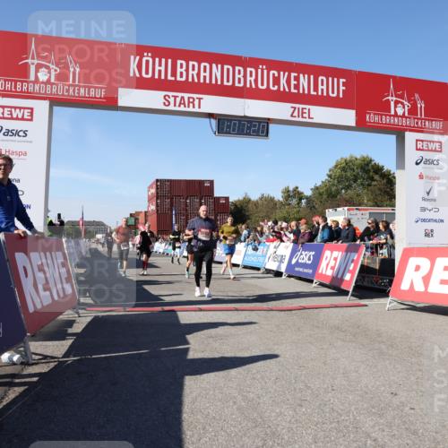 03.10.2025 - Köhlbrandbrückenlauf Lena Gebhardt http://msf.ph/oto/9054338 03.10.2025 13:07:21 Ziel 4287, 4288, 4590, 4649, 4794, 4806, 5645, 5646, 5870, 5872, 6302, 6459, 6467 meine-sportfotos.de