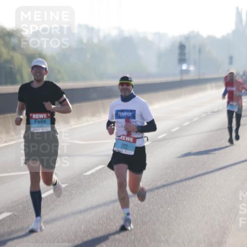 03.10.2025 - Köhlbrandbrückenlauf Jannik Wohlers http://msf.ph/oto/9054372 03.10.2025 09:12:06 Position 3 3299, 3740 meine-sportfotos.de