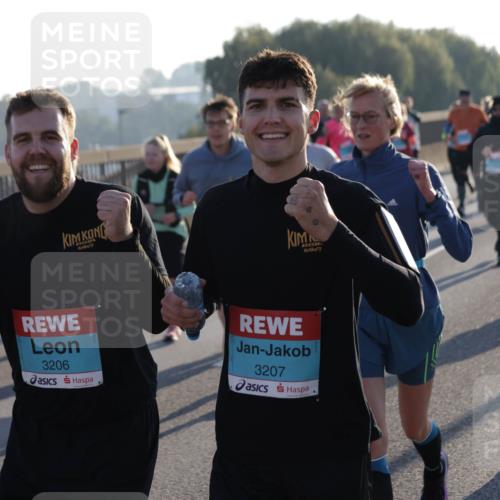 03.10.2025 - Köhlbrandbrückenlauf Jannik Wohlers http://msf.ph/oto/9054392 03.10.2025 09:20:15 Position 3 1954, 3206, 3207 meine-sportfotos.de