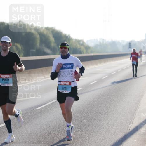 03.10.2025 - Köhlbrandbrückenlauf Jannik Wohlers http://msf.ph/oto/9054393 03.10.2025 09:12:09 Position 3 3299, 3740 meine-sportfotos.de