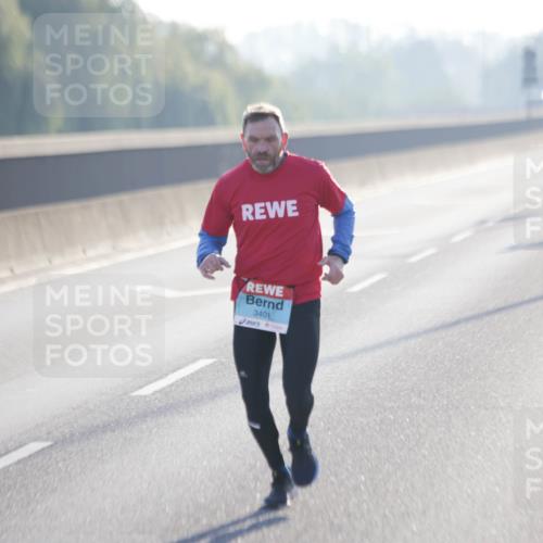 03.10.2025 - Köhlbrandbrückenlauf Jannik Wohlers http://msf.ph/oto/9054431 03.10.2025 09:12:14 Position 3 3401 meine-sportfotos.de