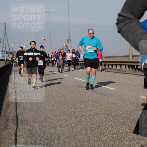 03.10.2025 - Köhlbrandbrückenlauf Fabian Wolf http://msf.ph/oto/9054474 03.10.2025 10:02:43 Position 3 1740 meine-sportfotos.de