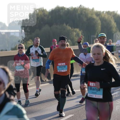 03.10.2025 - Köhlbrandbrückenlauf Jannik Wohlers http://msf.ph/oto/9054488 03.10.2025 09:20:19 Position 3 3839, 1593, 3445 meine-sportfotos.de