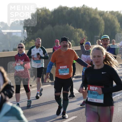 03.10.2025 - Köhlbrandbrückenlauf Jannik Wohlers http://msf.ph/oto/9054493 03.10.2025 09:20:19 Position 3 3839, 1593, 3445 meine-sportfotos.de