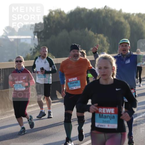 03.10.2025 - Köhlbrandbrückenlauf Jannik Wohlers http://msf.ph/oto/9054508 03.10.2025 09:20:19 Position 3 3839, 1593, 3445, 4531 meine-sportfotos.de